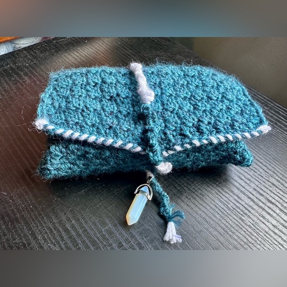 Handmade Tatot Card Pouch - Picture 3 of 3